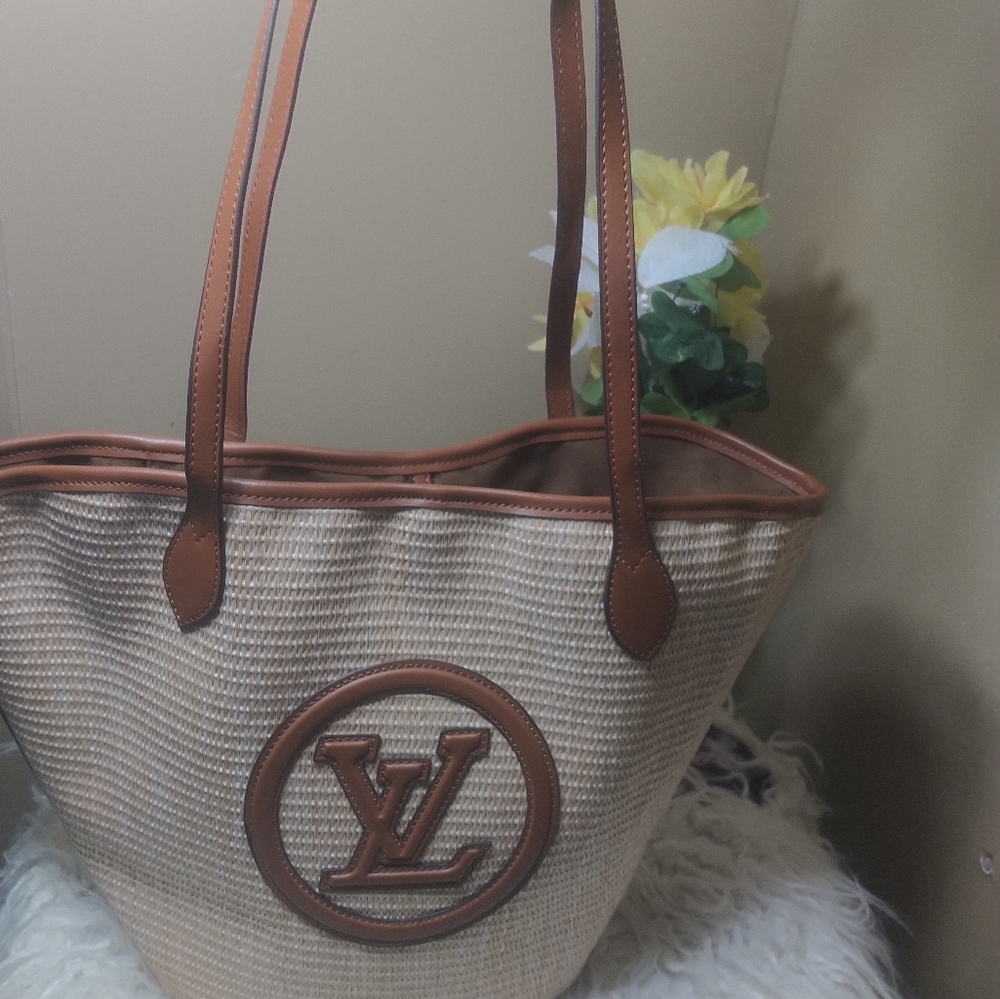 Neutral Straw Tote with Brown Trim and Logo Accent